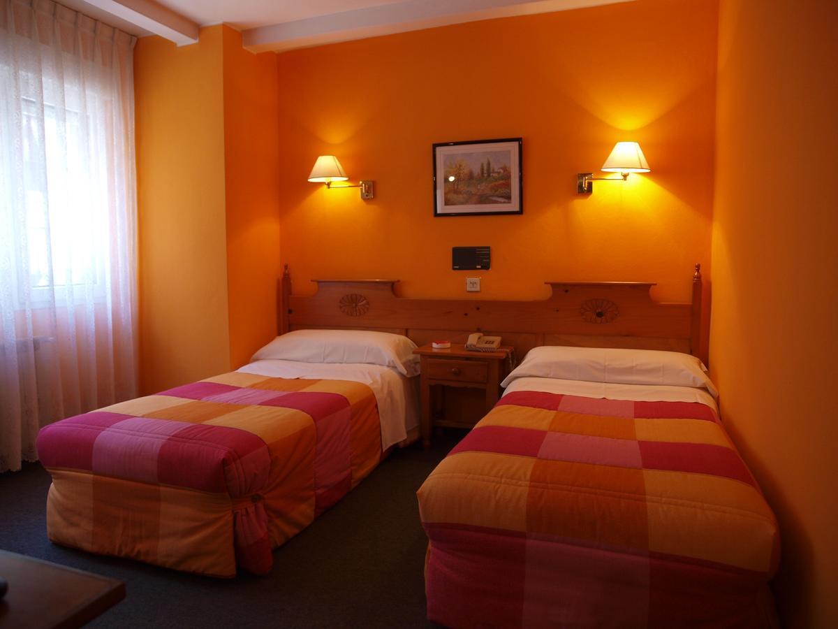 Hotel Paris 希洪 外观 照片